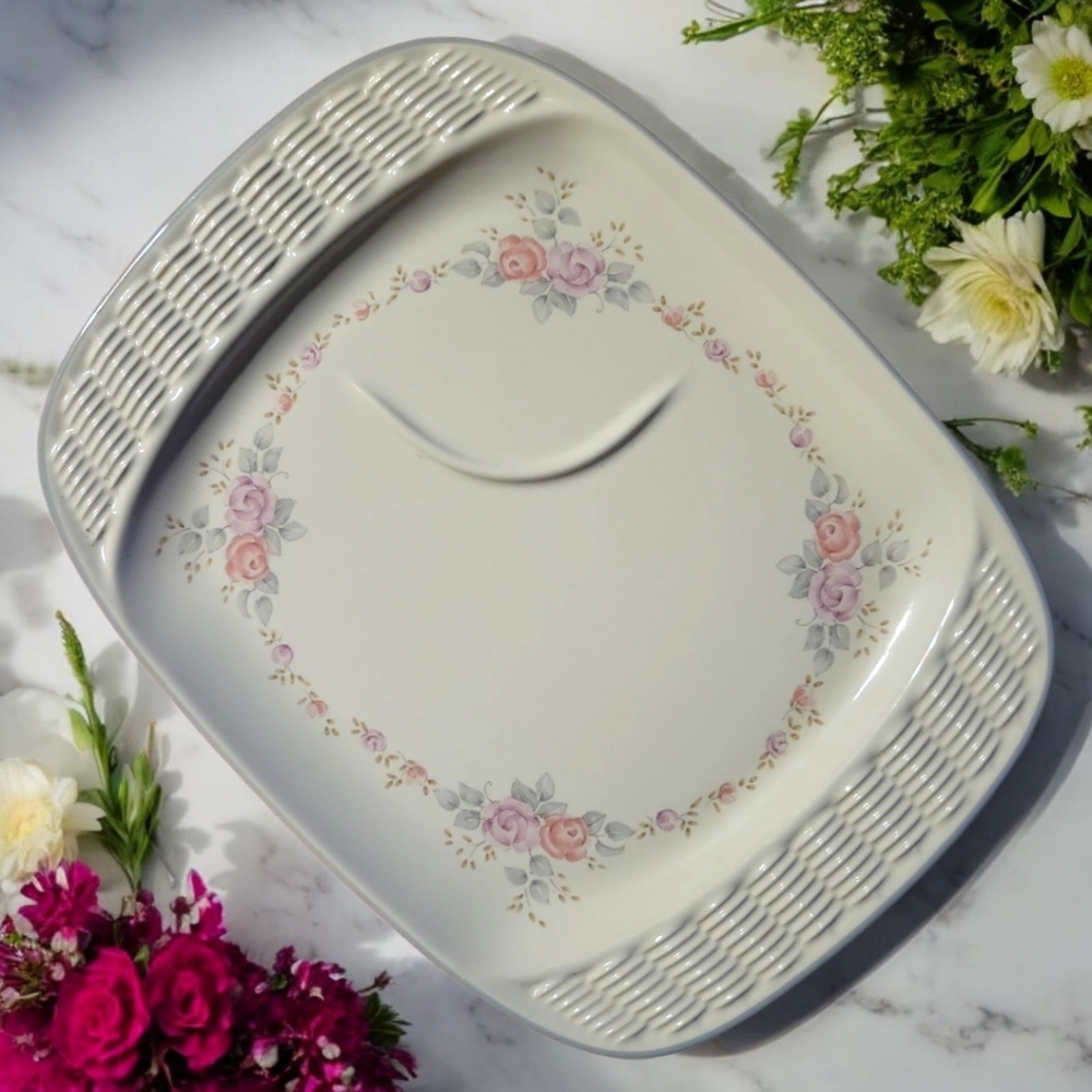 1 Vtg 1988 - 1996 Pfaltzgraff Trousseau Rectangular Basketweave Snack Plate Rose